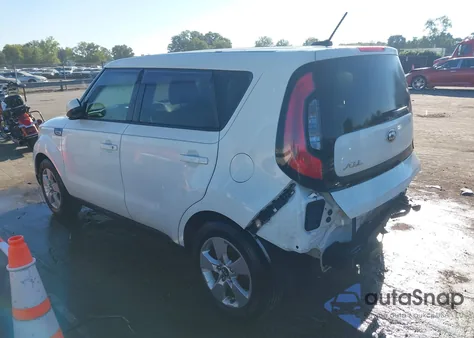 2018 Kia Soul z USA, uszkodzony, nr VIN KNDJN2A28J7592659